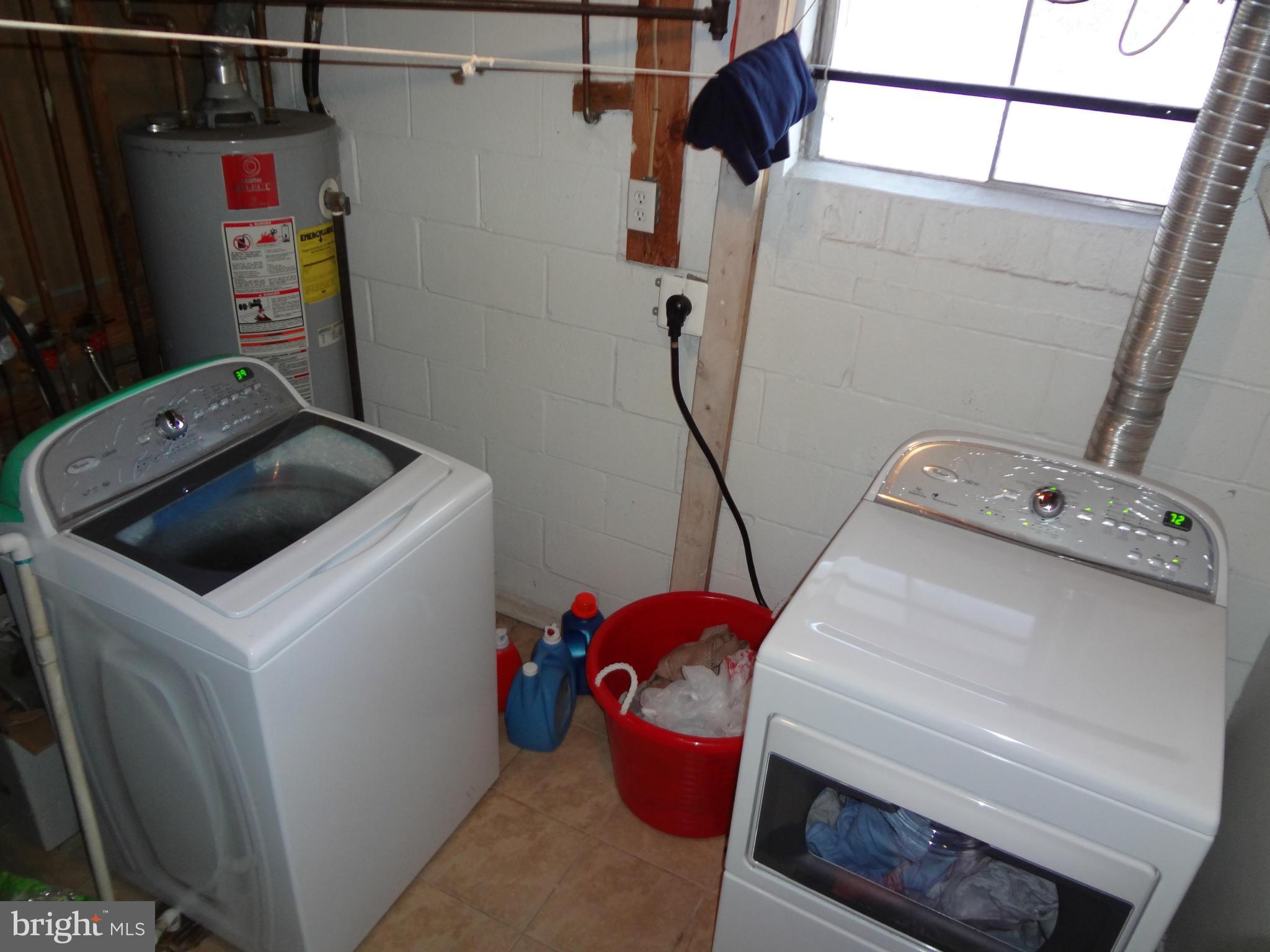 13634 Kingsman Road Woodbridge, VA 22193 - Photo 24 of 30 Laundry