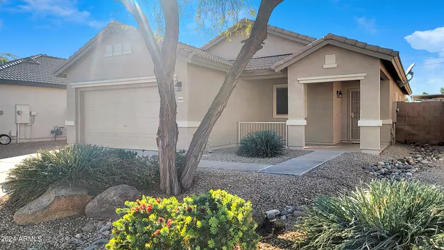 $1,895 | 18460 North 170th Lane, Surprise, AZ 85374