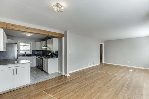 $414,900 | 300 Forest Street, Buford, GA 30518