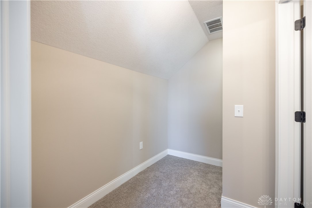 1505 Kingsgate Road Springfield, OH 45503 - Photo 29 of 43