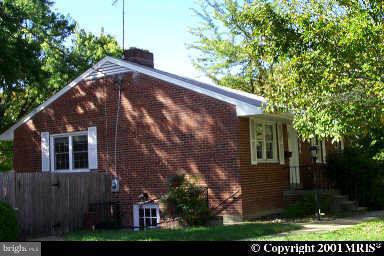3904 Braddock Road Alexandria, VA 22312 - Photo 1 of 1 Exterior (Main)