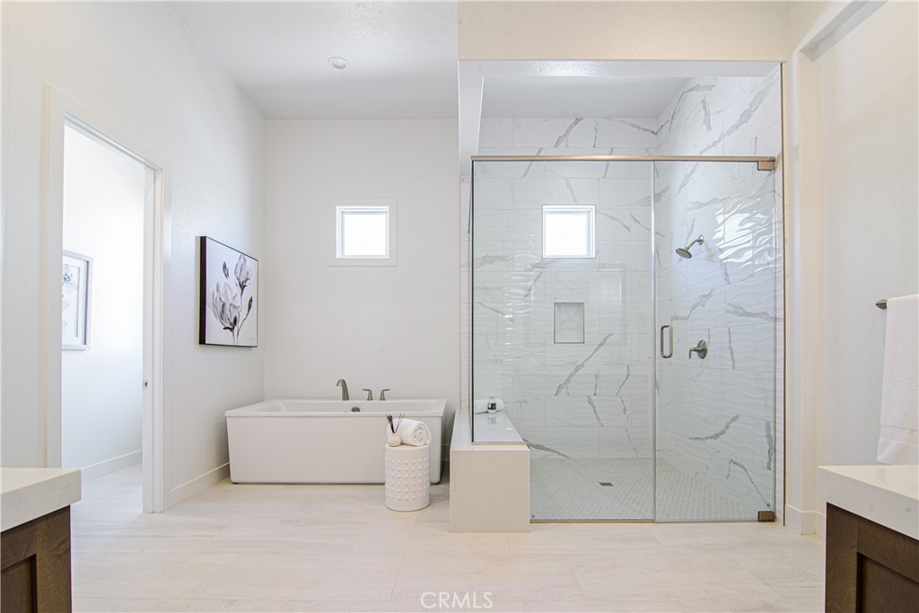 73 Chandler Ranch Road Rolling Hills Estates, CA 90274 - Photo 10 of 25 a bathroom with a shower
