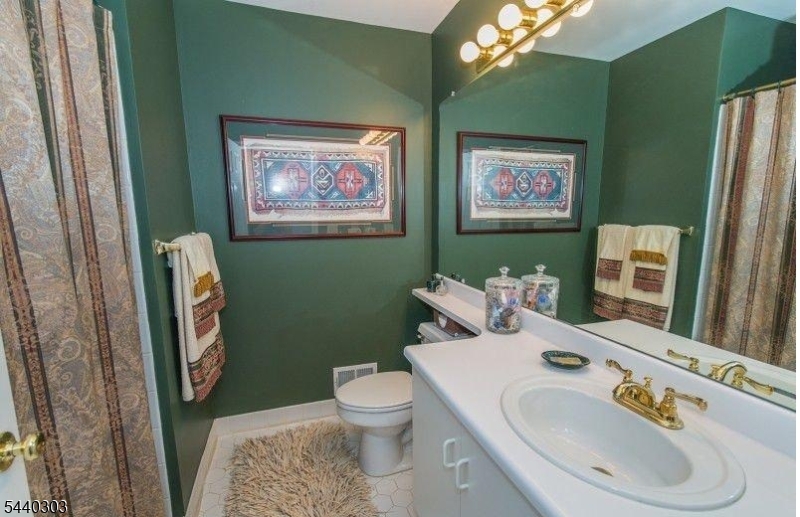 84 Constitution Way Bernards, NJ 07920 - Photo 15 of 18