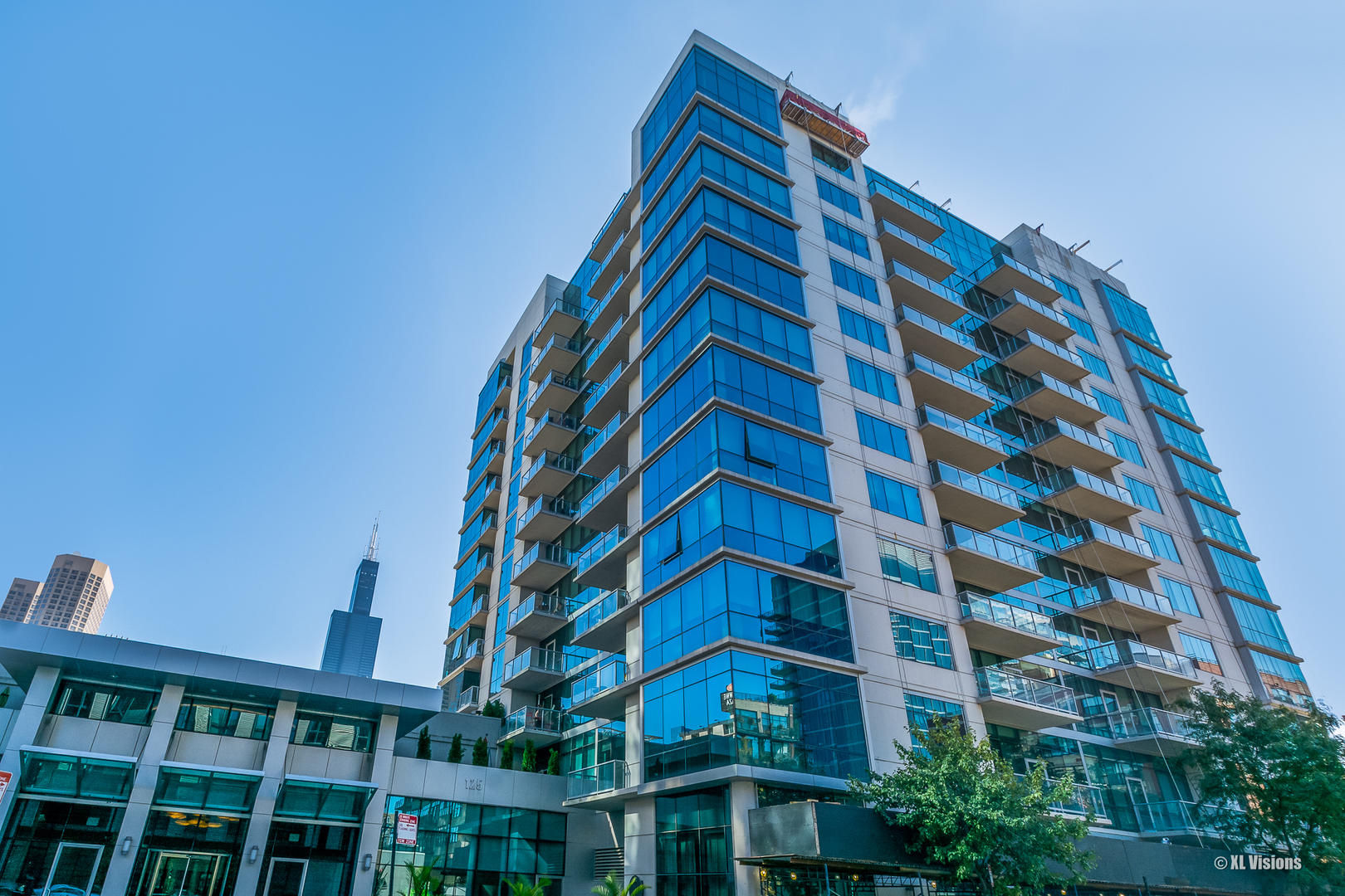 125 South Green Street, Unit 907A Chicago, IL 60607 - Photo 2 of 15 a front view of a building