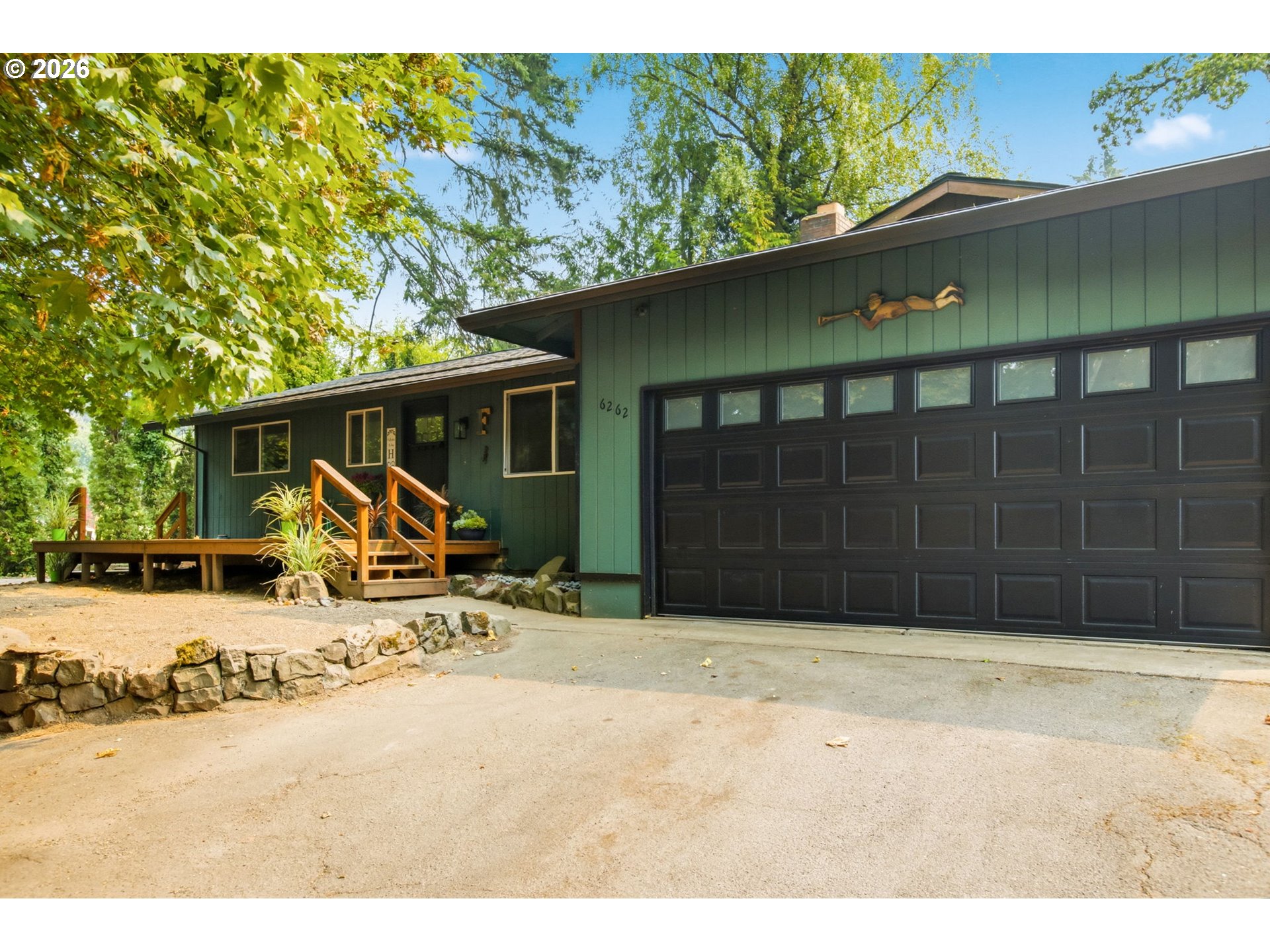 6262 Southwest Canby Street Portland, OR 97219 - Photo 2 of 26 Gallery Image 2