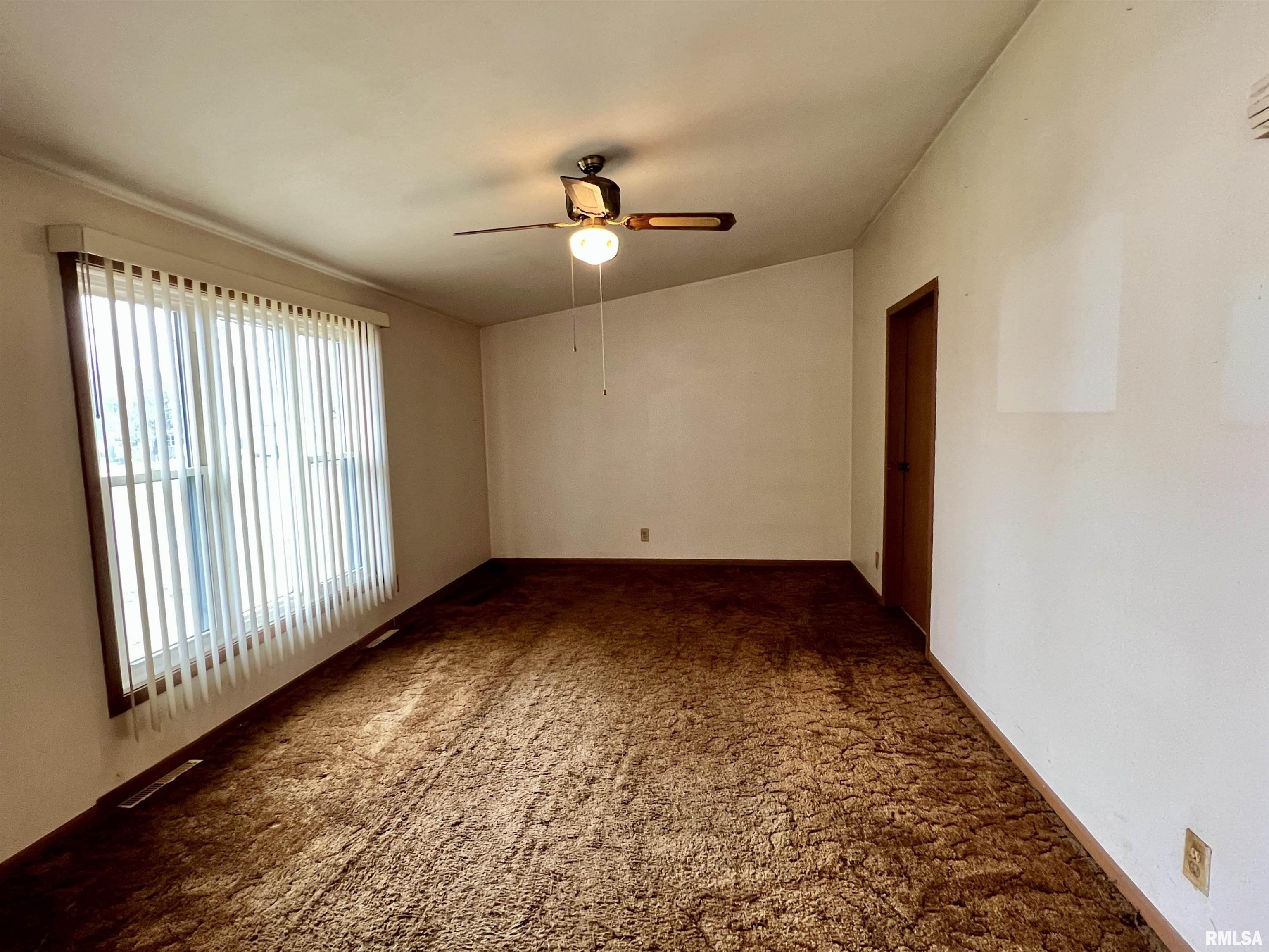 1908 Sampson Street Muscatine, IA 52761 - Photo 5 of 15 Gallery Image 5