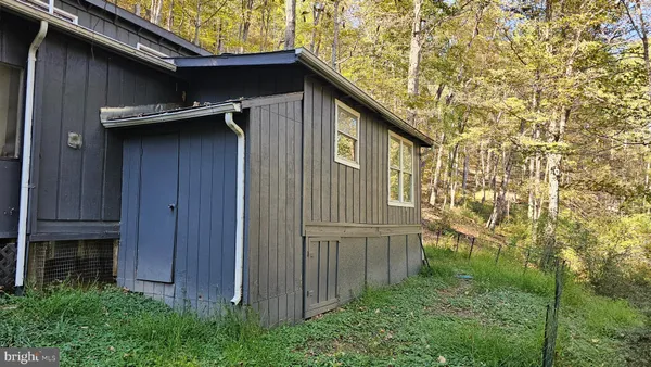 $225,000 | 1195 Warden Lake A B Drive, Wardensville, WV 26851
