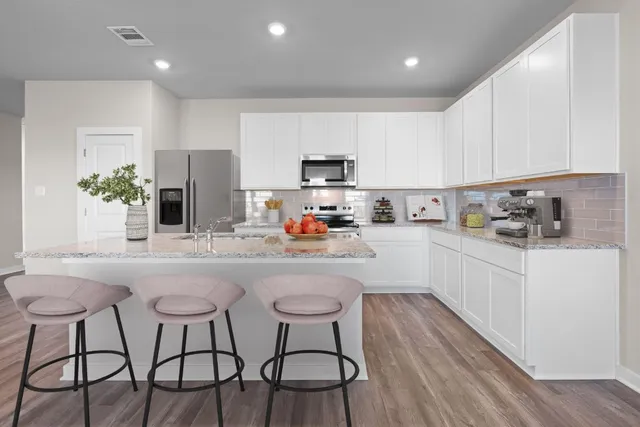 $350,390 | 200 Sleep Hollow, Jarrell, TX 76537