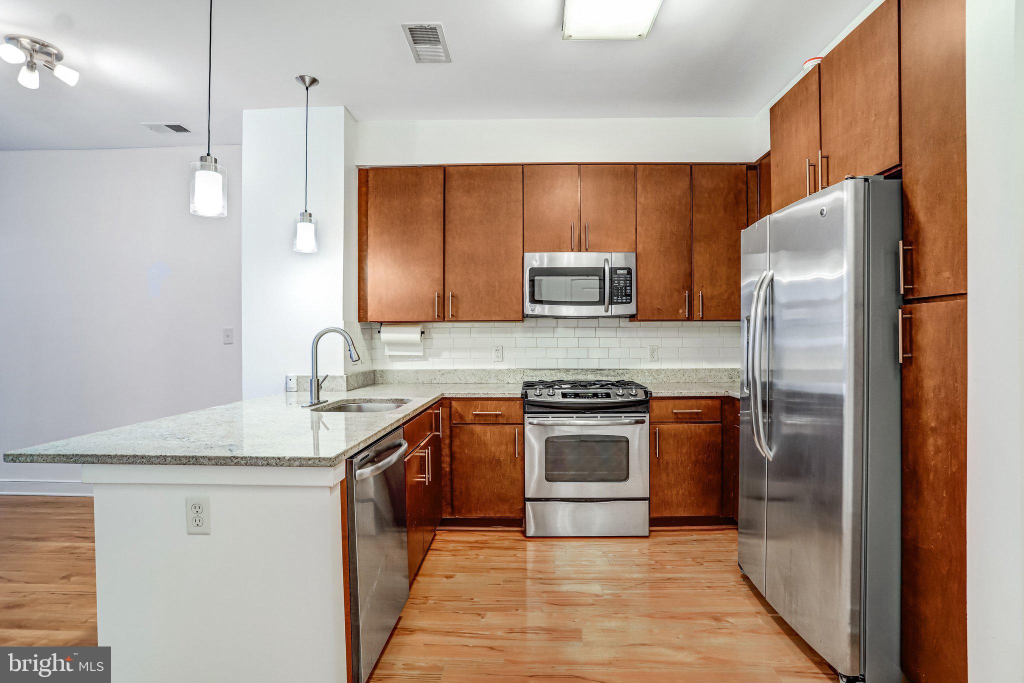 8005 13th Street, Unit 403 Silver Spring, MD 20910 - Photo 2 of 13