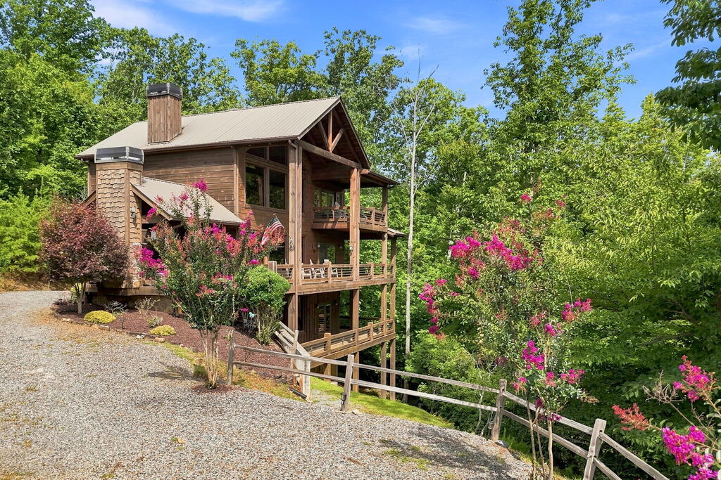 476 Deer Crest Road Blue Ridge, GA 30513 - Photo 8 of 65 Gallery Image 8