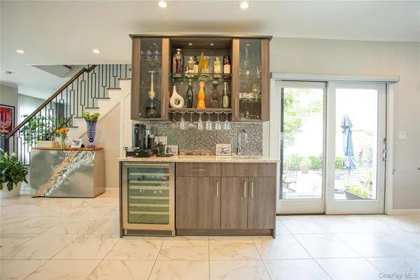 $2,198,000 | 165 West Walnut Street, Long Beach, NY 11561