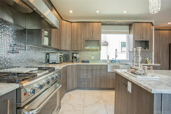 $2,198,000 | 165 West Walnut Street, Long Beach, NY 11561