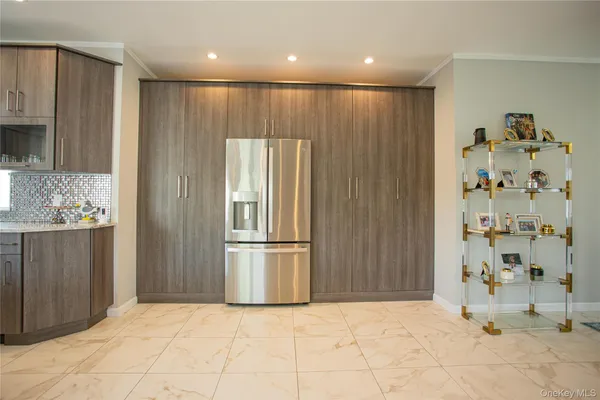 $2,198,000 | 165 West Walnut Street, Long Beach, NY 11561