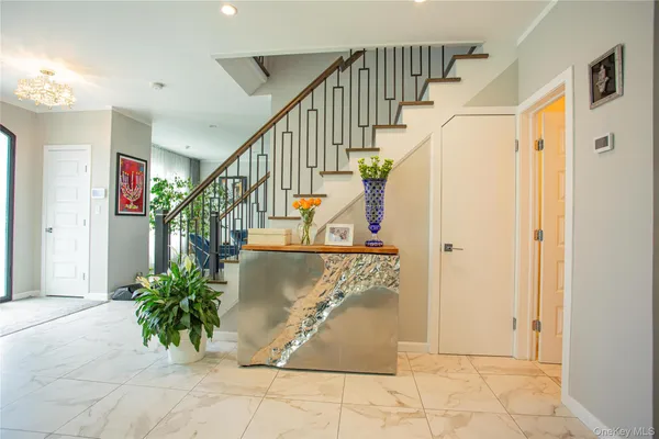 $2,198,000 | 165 West Walnut Street, Long Beach, NY 11561