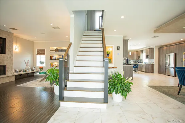 $2,198,000 | 165 West Walnut Street, Long Beach, NY 11561