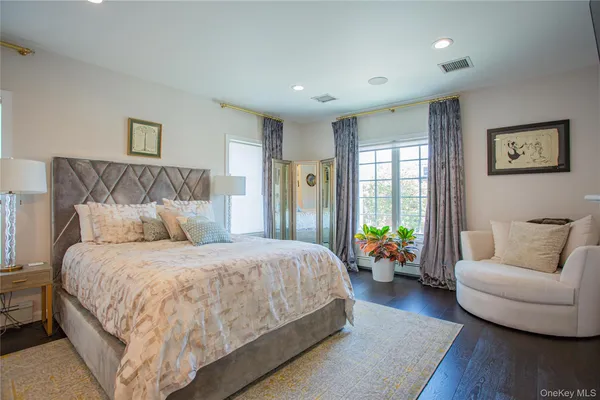 $2,198,000 | 165 West Walnut Street, Long Beach, NY 11561