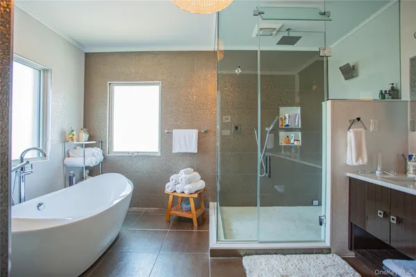 $2,198,000 | 165 West Walnut Street, Long Beach, NY 11561