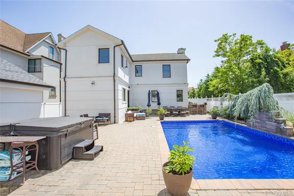 $2,198,000 | 165 West Walnut Street, Long Beach, NY 11561