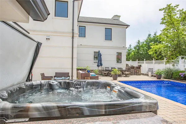 $2,198,000 | 165 West Walnut Street, Long Beach, NY 11561