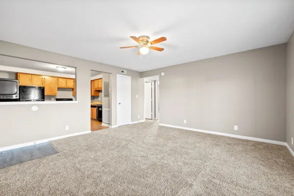 $850 | 201 Cranklen Circle, Unit F, Clarksville, TN 37042