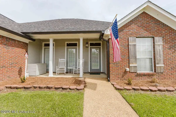 $275,000 | 2000 Stonehendge Drive, Brandon, MS 39042