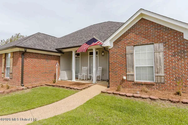 $275,000 | 2000 Stonehendge Drive, Brandon, MS 39042