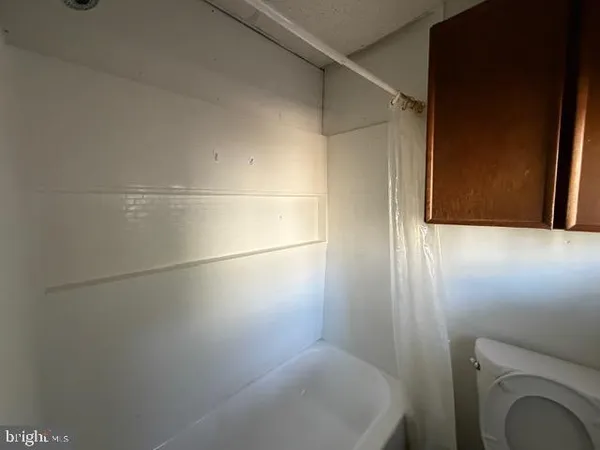 $1,050 | 347 East King Street, Unit 1, York, PA 17403