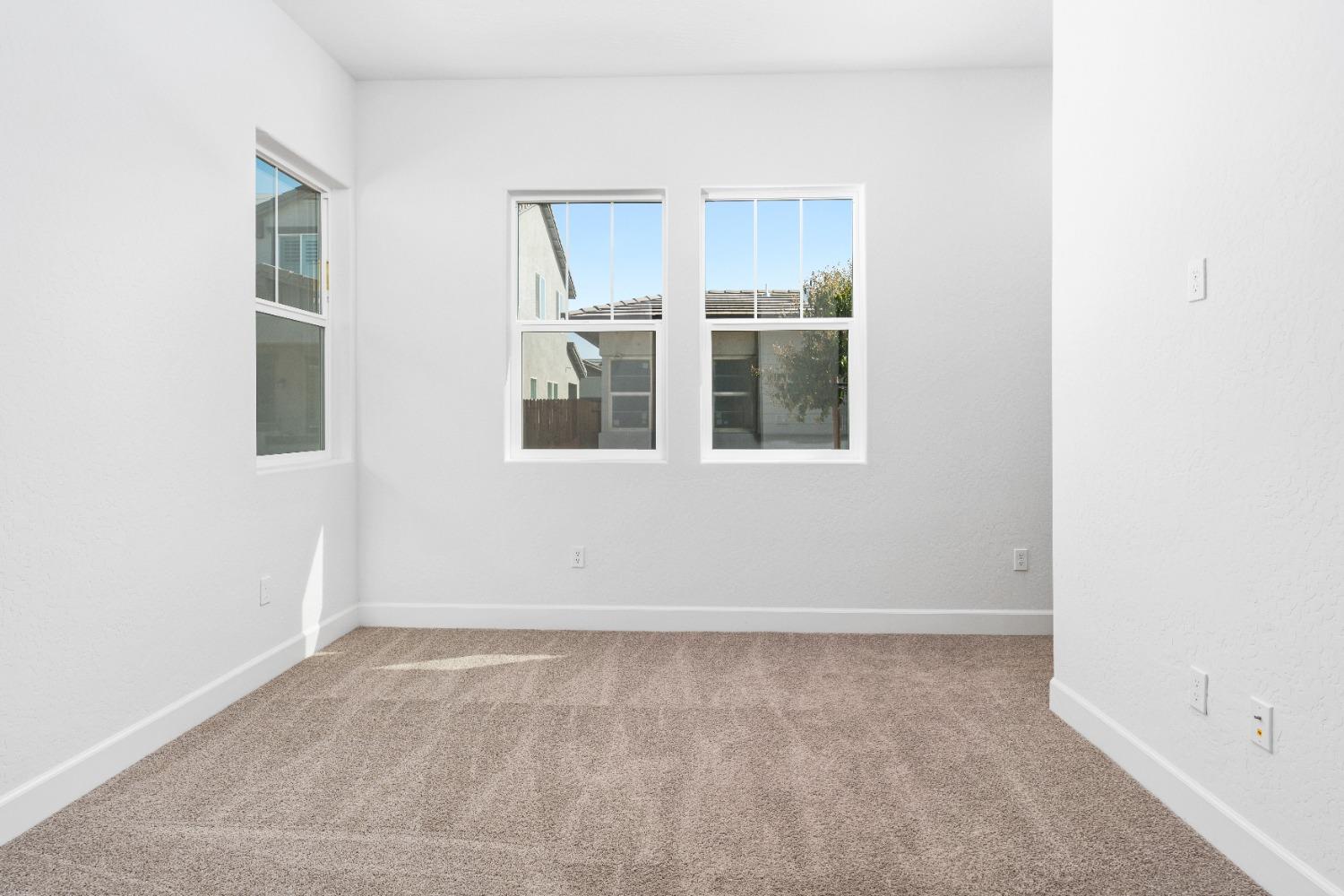 275 Huckleberry Road South Madera, CA 93636 - Photo 12 of 34 an empty room with a window