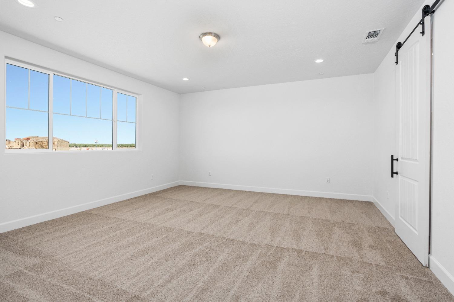 275 Huckleberry Road South Madera, CA 93636 - Photo 16 of 34 a view of an empty room