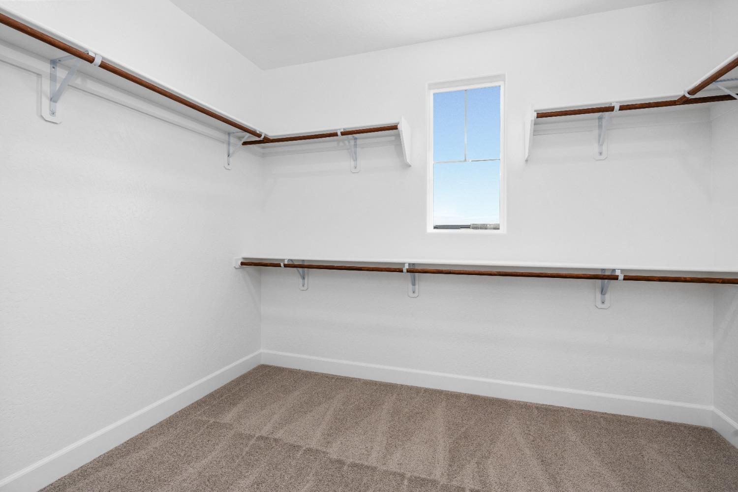 275 Huckleberry Road South Madera, CA 93636 - Photo 18 of 34 a view of an empty walk in closet