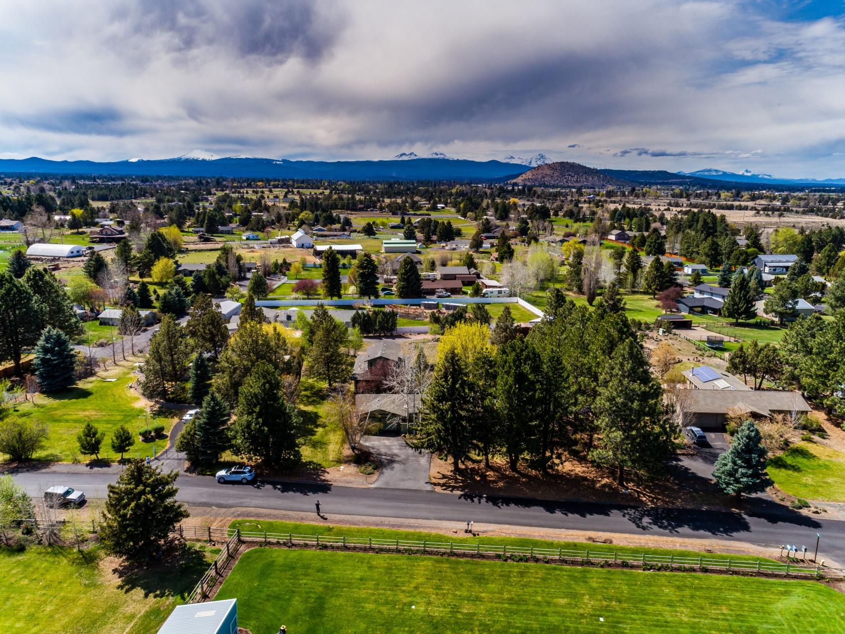 61919 Dobbin Road Bend, OR 97702 - Photo 1 of 57 a view of a city