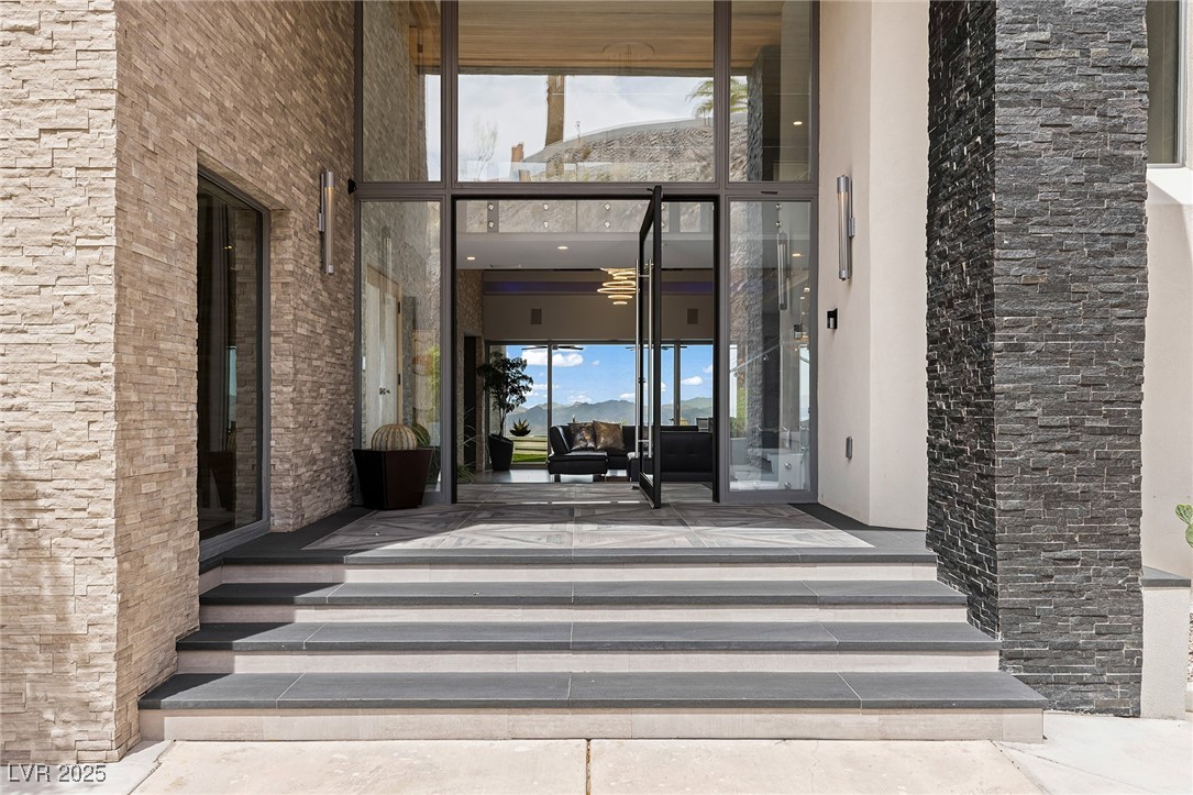 1315 Alpine Drive Boulder City, NV 89005 - Photo 18 of 99 Front Entry