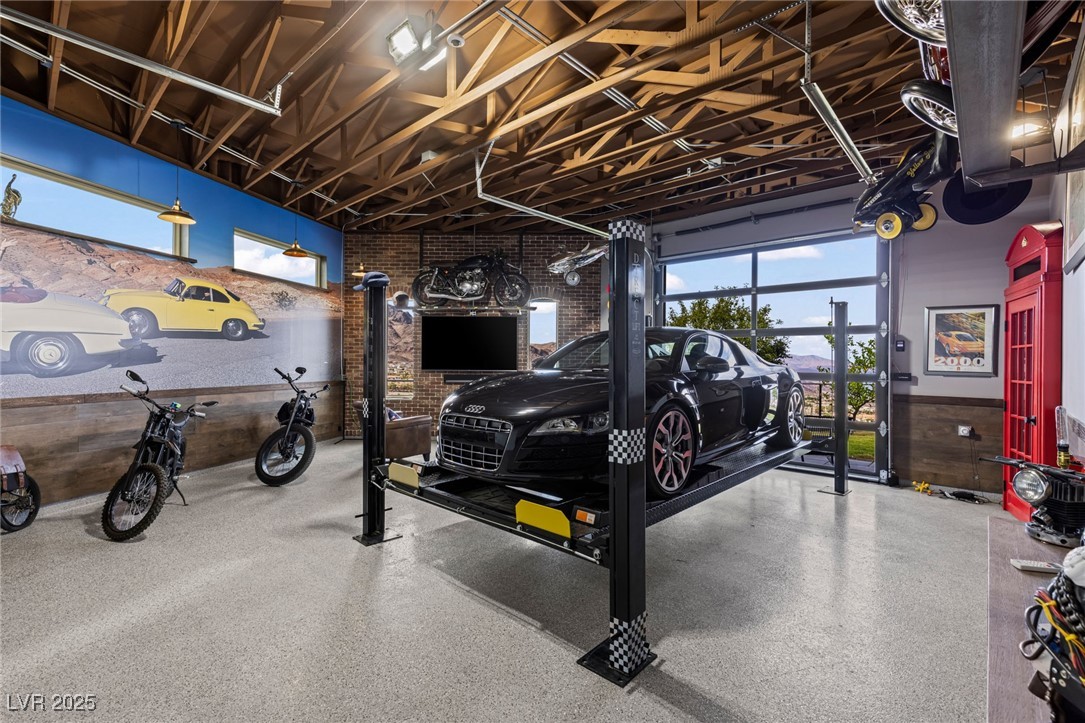 1315 Alpine Drive Boulder City, NV 89005 - Photo 90 of 99 Collector's Garage