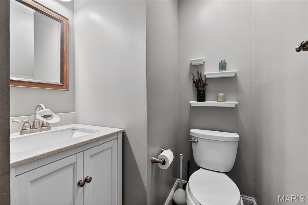 709 Winding Path Lane Ballwin, MO 63021 - Photo 10 of 28