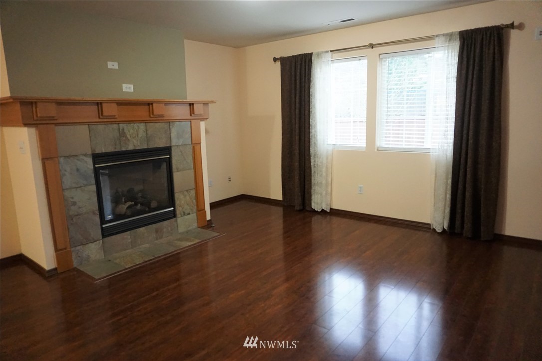 266 Index Avenue Southeast Renton, WA 98056 - Photo 5 of 34