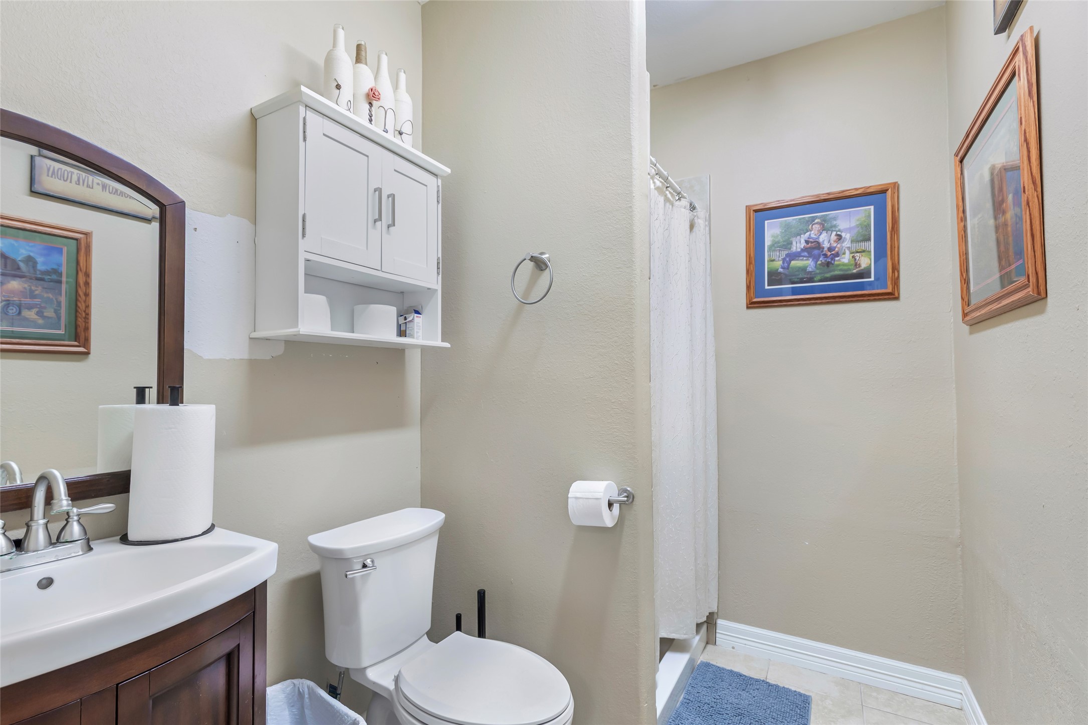 6202 Circle Back Road Baytown, TX 77523 - Photo 48 of 50 Shop bathroom