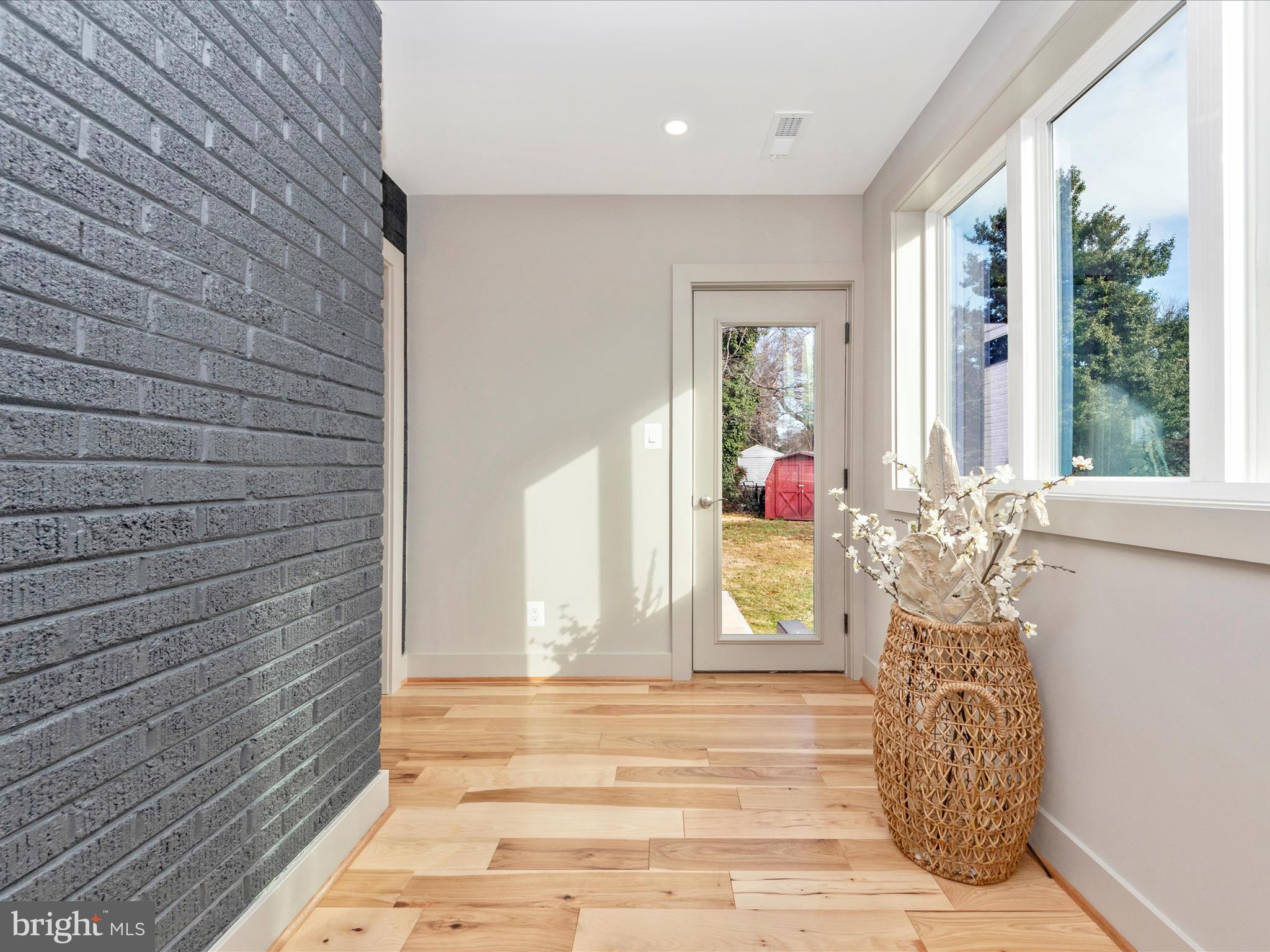 503 Stirling Road Silver Spring, MD 20901 - Photo 20 of 56 IMG_7859