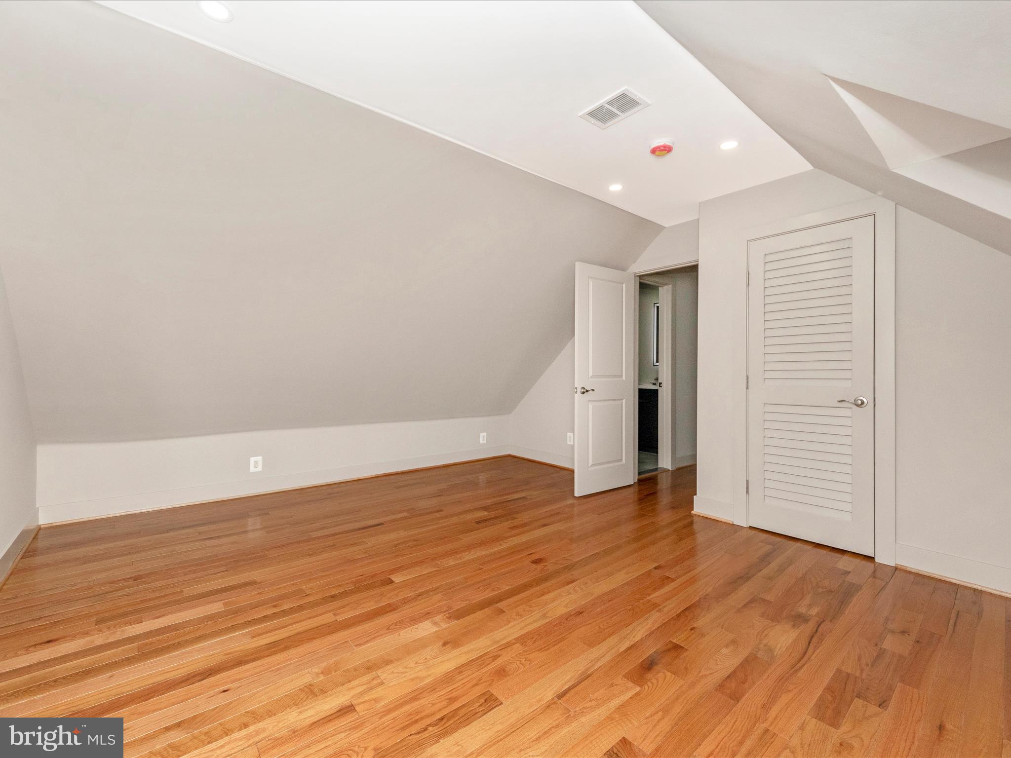 503 Stirling Road Silver Spring, MD 20901 - Photo 33 of 56 IMG_7908