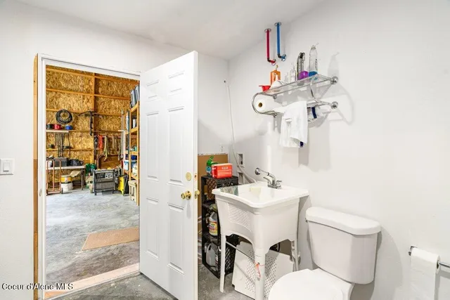 $535,000 | 155 Hammer Lane, Kingston, ID 83839