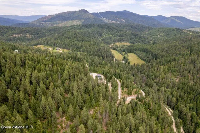 $535,000 | 155 Hammer Lane, Kingston, ID 83839