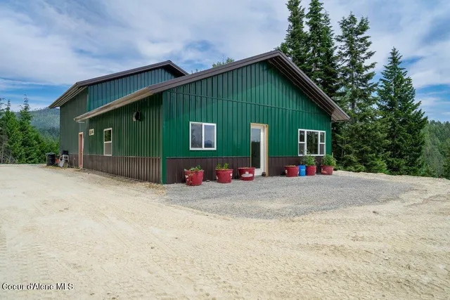 $535,000 | 155 Hammer Lane, Kingston, ID 83839