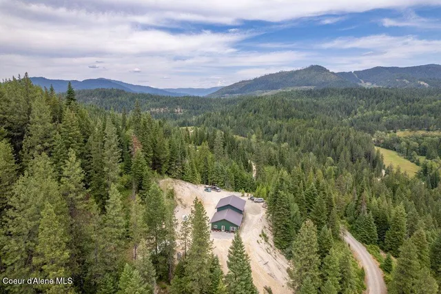 $535,000 | 155 Hammer Lane, Kingston, ID 83839