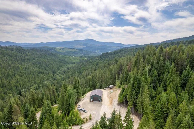 $535,000 | 155 Hammer Lane, Kingston, ID 83839