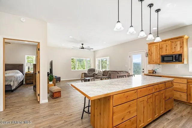 $535,000 | 155 Hammer Lane, Kingston, ID 83839