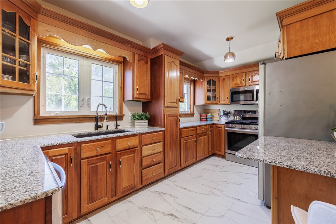 471 Ridge Road Webster, NY 14580 - Photo 13 of 30