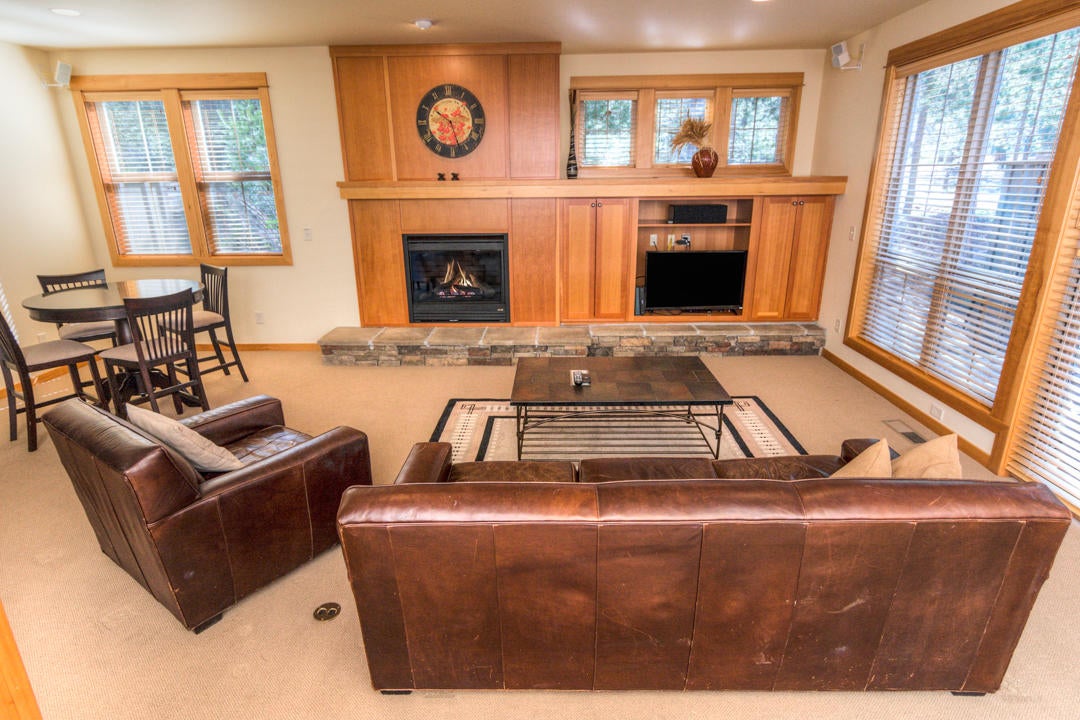 57142 Evergreen Loop, Unit 30 Sunriver, OR 97707 - Photo 19 of 37 Evergreen Loop 57142 Unit 30 (19 of 37)