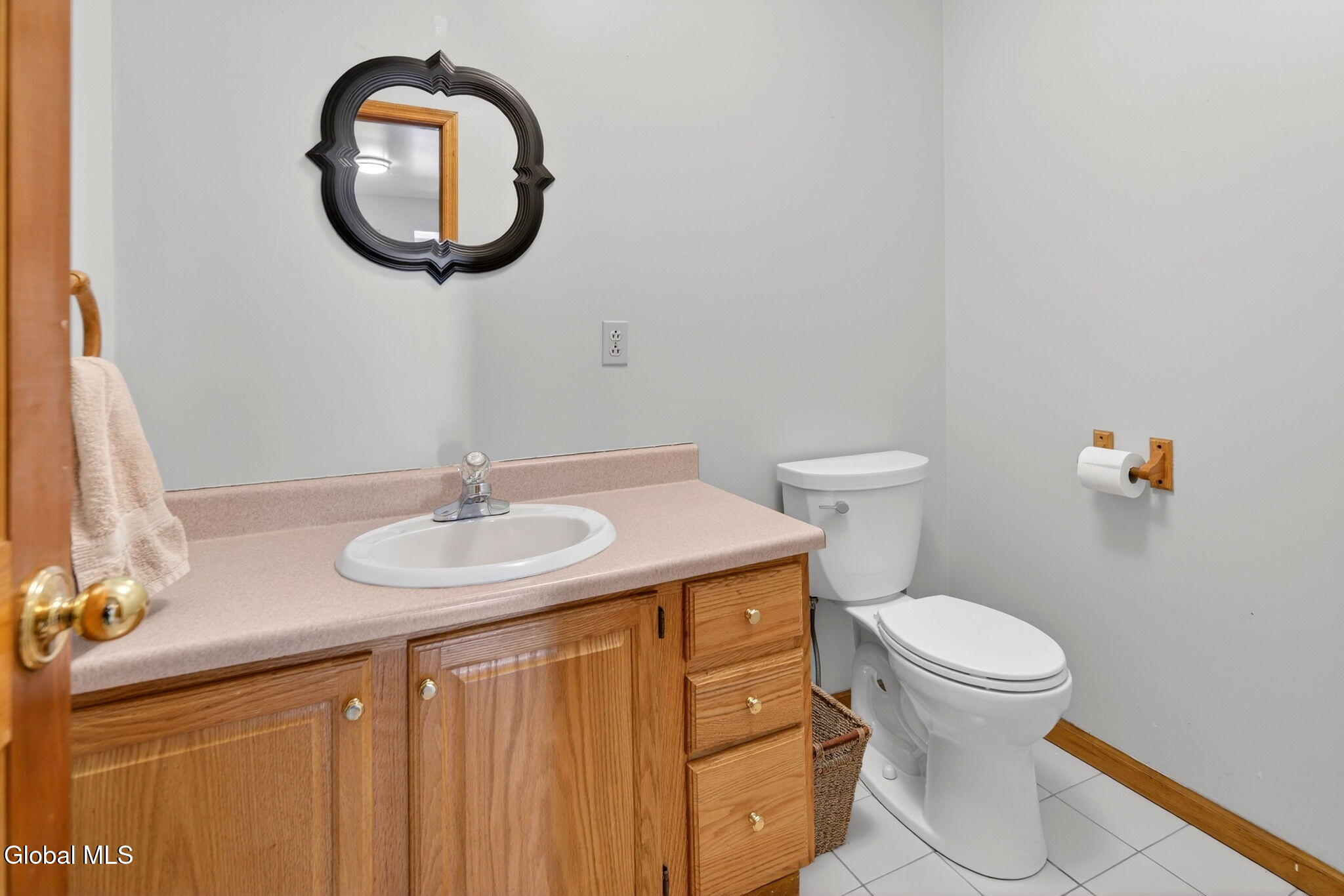 1005 New Scotland Road Albany, NY 12208 - Photo 18 of 50 Interior 17