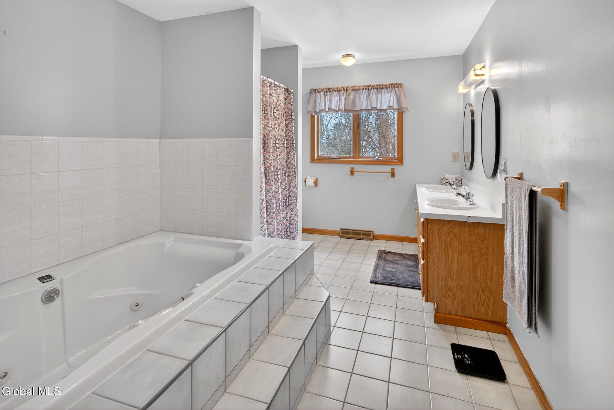 1005 New Scotland Road Albany, NY 12208 - Photo 24 of 50 Interior 23