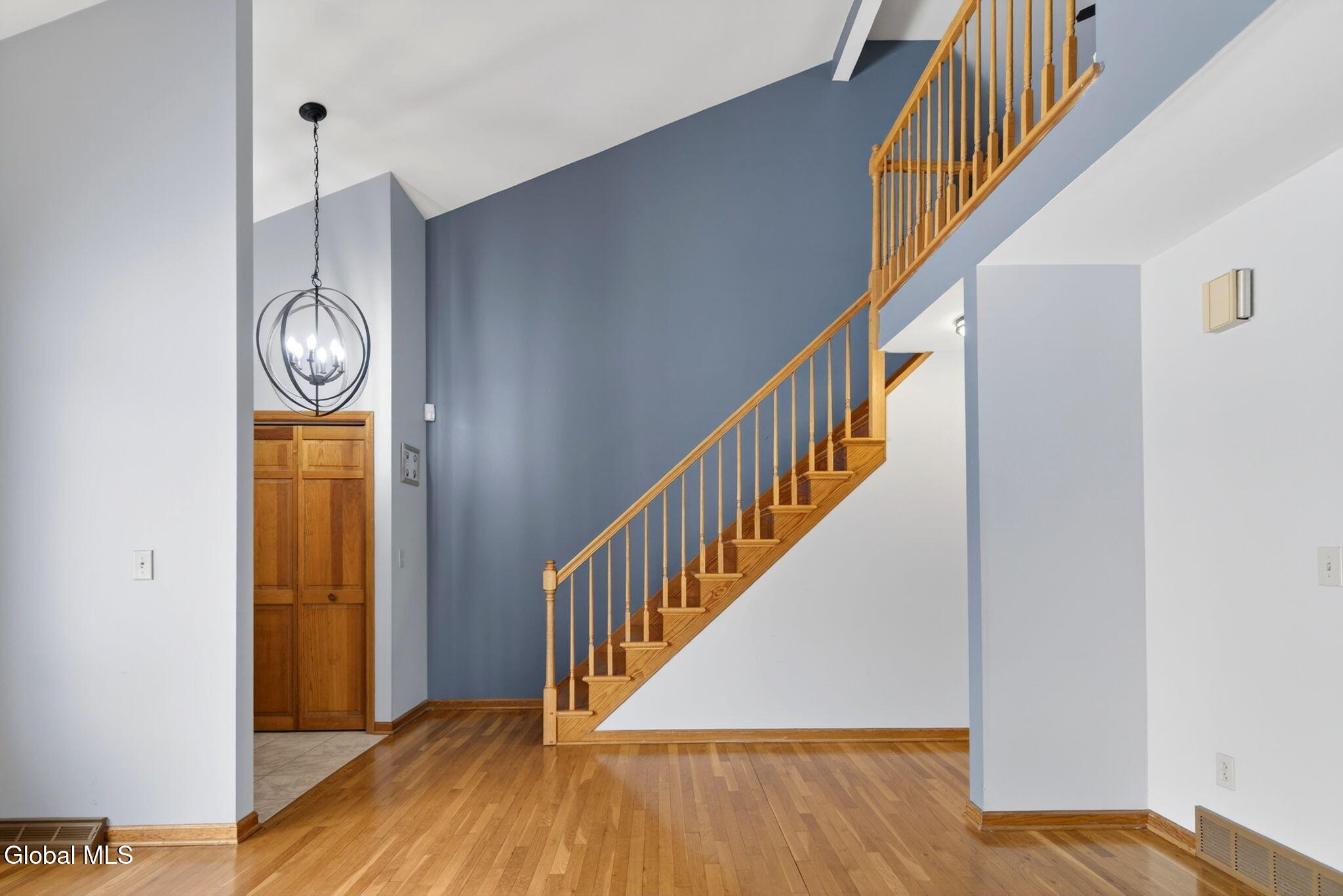 1005 New Scotland Road Albany, NY 12208 - Photo 3 of 50 Interior 02