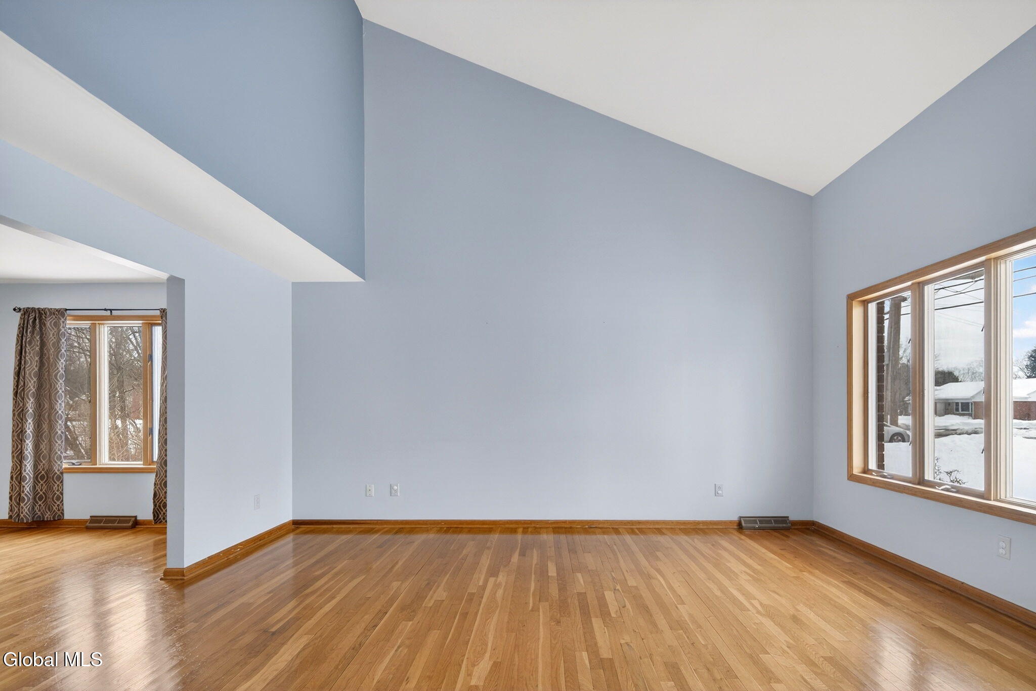 1005 New Scotland Road Albany, NY 12208 - Photo 6 of 50 Interior 05